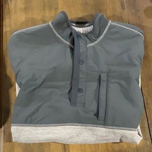 G.H. Bass & Co sweater